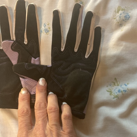 Typhoon riding gloves - Picture 4 of 17